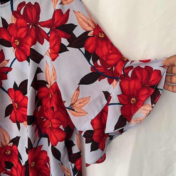 Liz Claiborne Violet and Red Floral Blouse with Ruffled Sleeves Blouse Size 2X - Picture 3 of 9